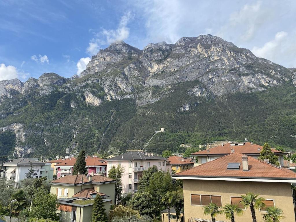 Casa Filippo Large 3 Room Apartment, Close To The Beach, Free Wifi Internet Riva del Garda Exterior photo