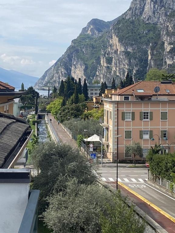 Casa Filippo Large 3 Room Apartment, Close To The Beach, Free Wifi Internet Riva del Garda Exterior photo