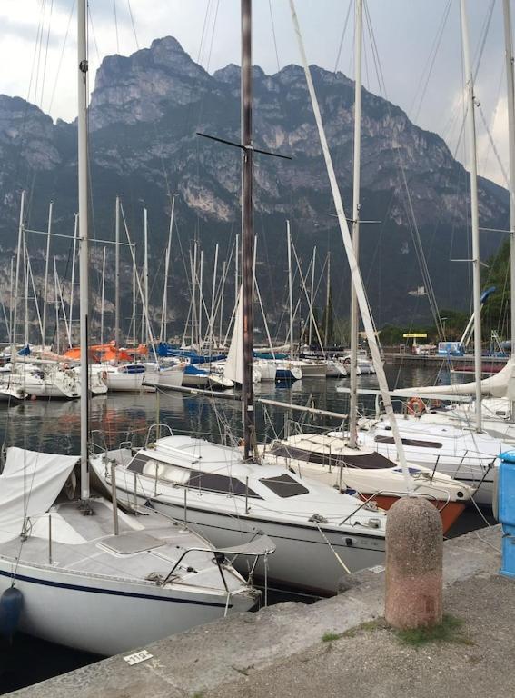 Casa Filippo Large 3 Room Apartment, Close To The Beach, Free Wifi Internet Riva del Garda Exterior photo