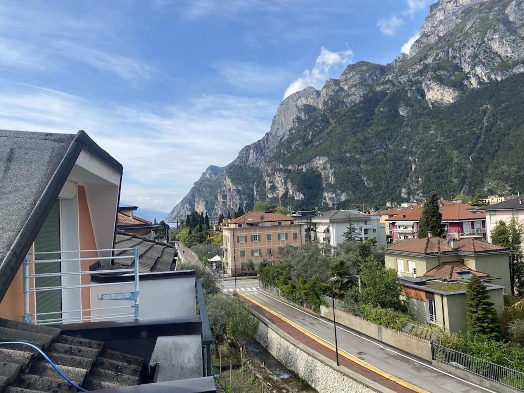 Casa Filippo Large 3 Room Apartment, Close To The Beach, Free Wifi Internet Riva del Garda Exterior photo