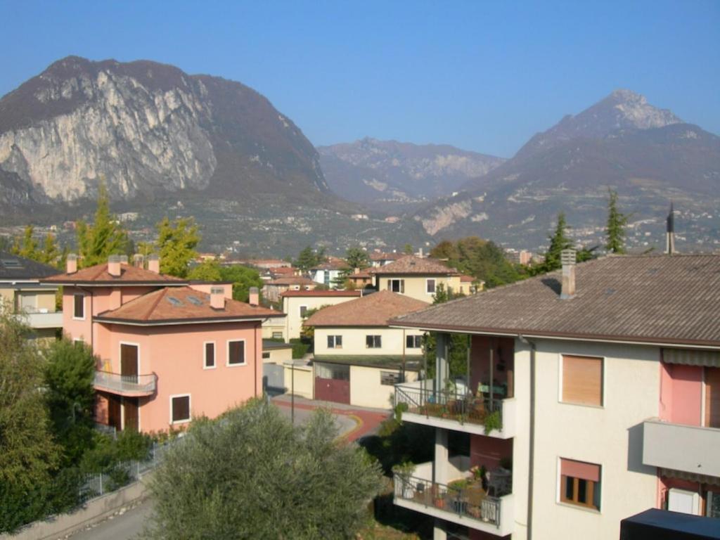Casa Filippo Large 3 Room Apartment, Close To The Beach, Free Wifi Internet Riva del Garda Exterior photo